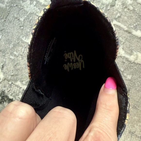 Sunflower Hippie - Picture 5 of 5